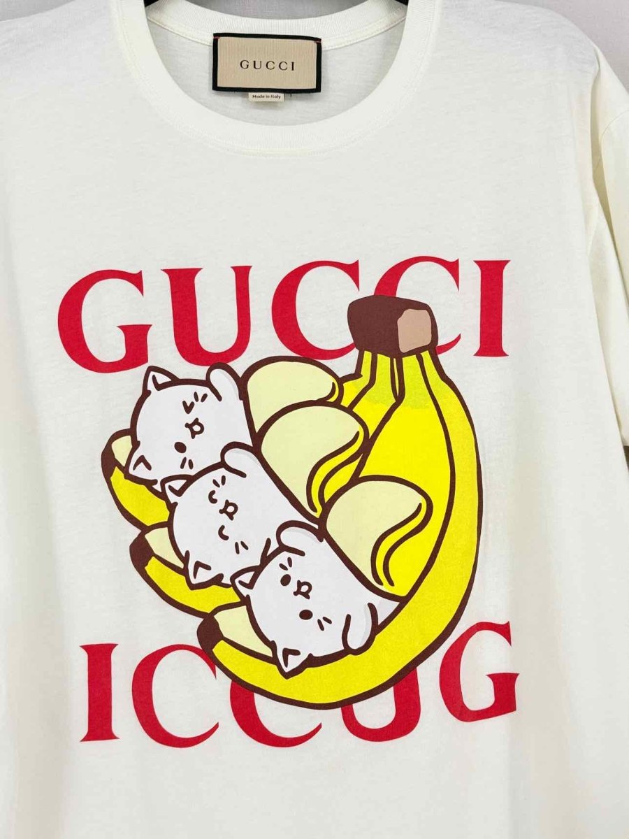 Pre - loved GUCCI White w/ Red & Yellow Printed Size Small T-shirt at Reems Closet