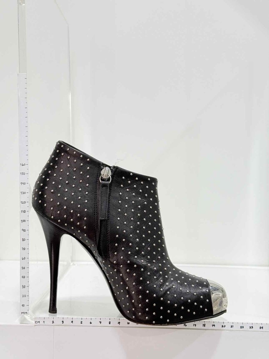 Pre-loved GUISEPPE ZANOTTI 2013 Black Cap Toe Size EU 38 Booties at Reems Closet