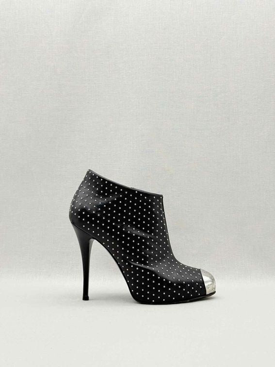 Pre-loved GUISEPPE ZANOTTI 2013 Black Cap Toe Size EU 38 Booties at Reems Closet
