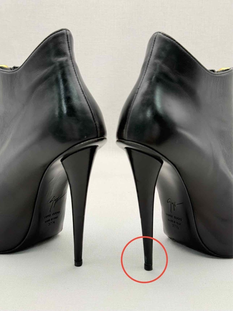 Pre-loved GUISEPPE ZANOTTI Zip Front Black Size EU 37.5 Booties at Reems Closet