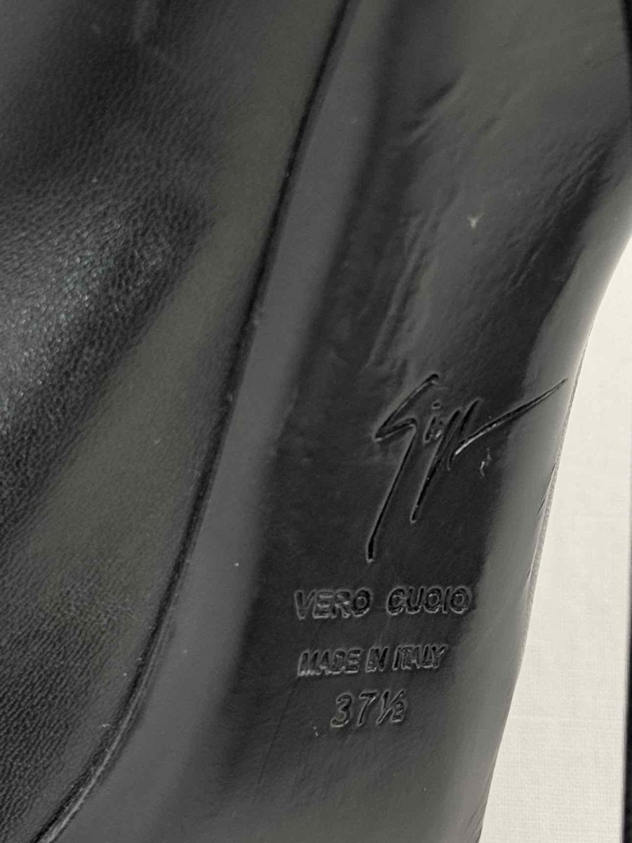 Pre-loved GUISEPPE ZANOTTI Zip Front Black Size EU 37.5 Booties at Reems Closet