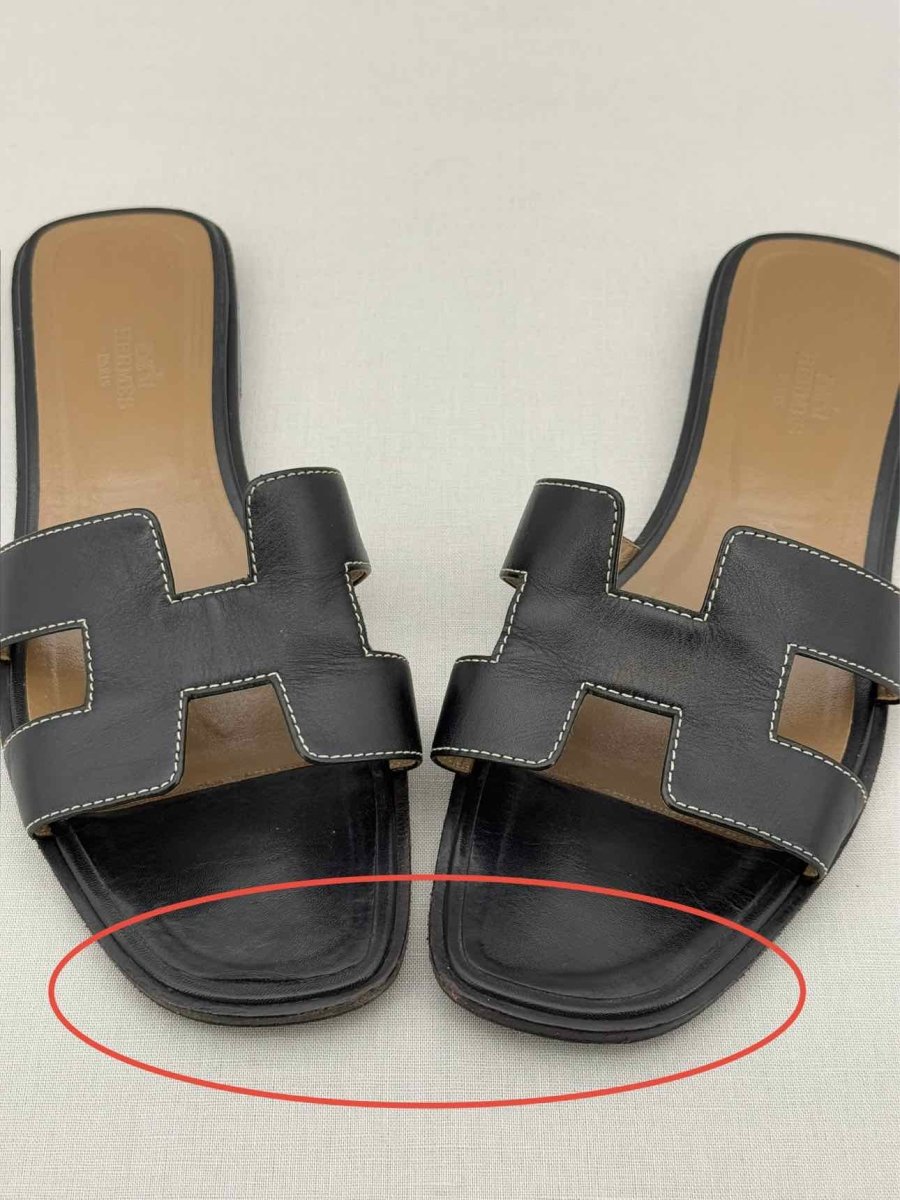 Pre - loved HERMES Black Size EU 39 Sandals at Reems Closet