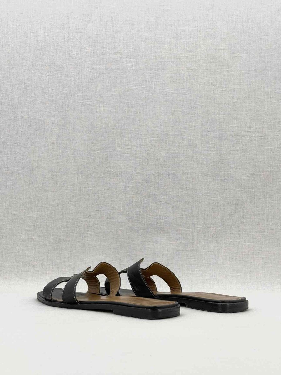 Pre - loved HERMES Black Size EU 39 Sandals at Reems Closet