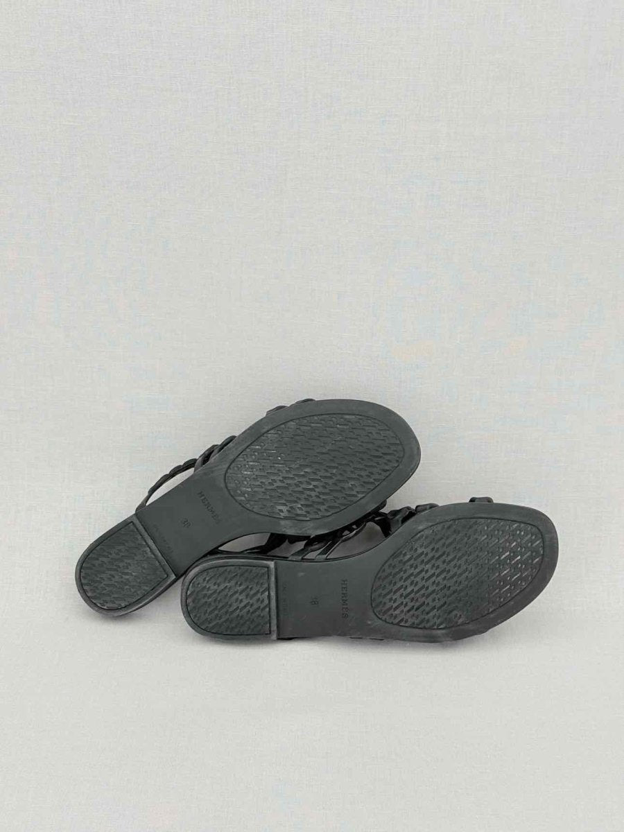 Pre - loved HERMES Chaine d'Ancre Black Size EU 38 Slides at Reems Closet