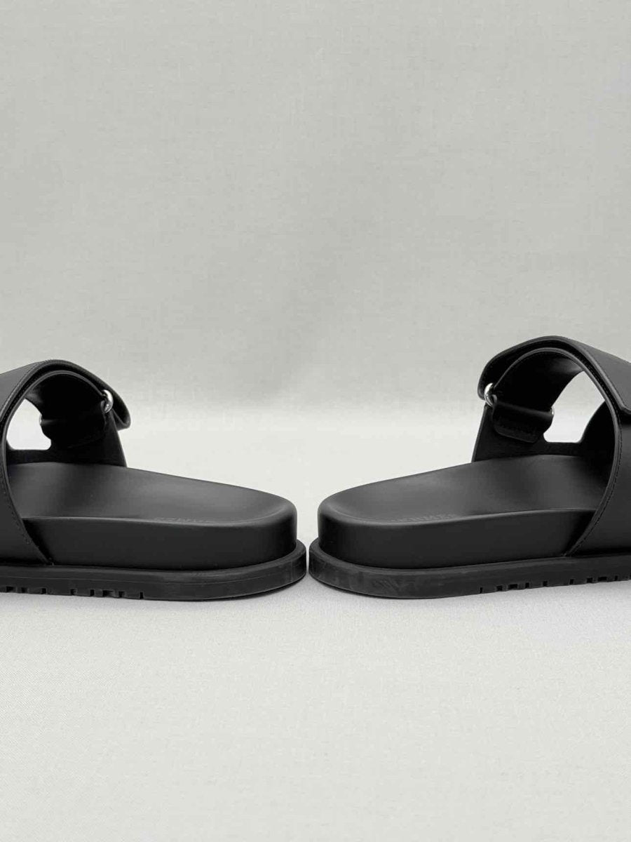 Pre-loved HERMES Chypre Black Size EU 45 Sandals at Reems Closet