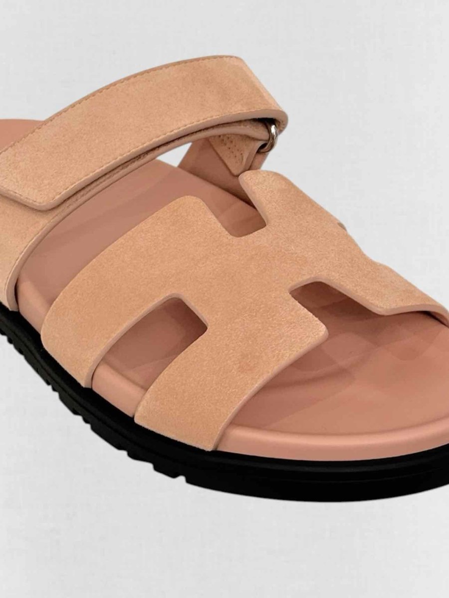 Pre - loved HERMES Chypre Peach Size EU 37.5 Sandals at Reems Closet