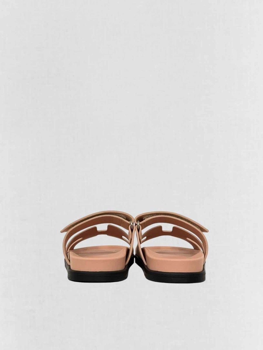 Pre - loved HERMES Chypre Peach Size EU 37.5 Sandals at Reems Closet