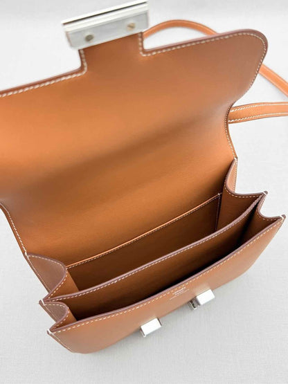 Pre-loved HERMES Constance Natural Shoulder Bag at Reems Closet