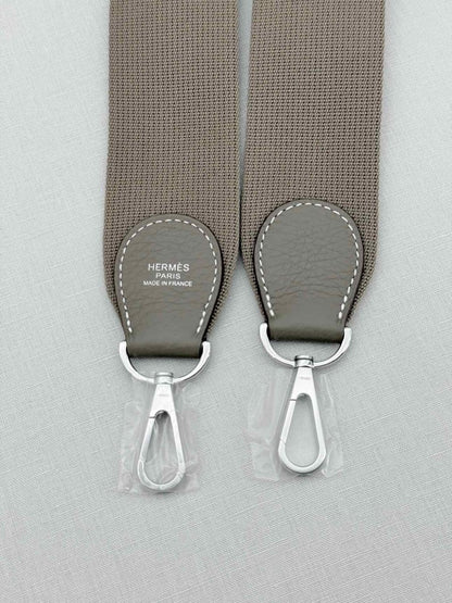 Pre - loved HERMES Evelyn Taupe Shoulder Bag at Reems Closet