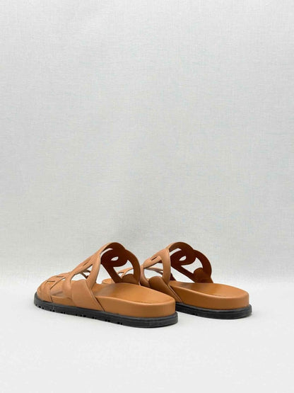 Pre-loved HERMES Extra Natural Size EU 38.5 Sandals at Reems Closet