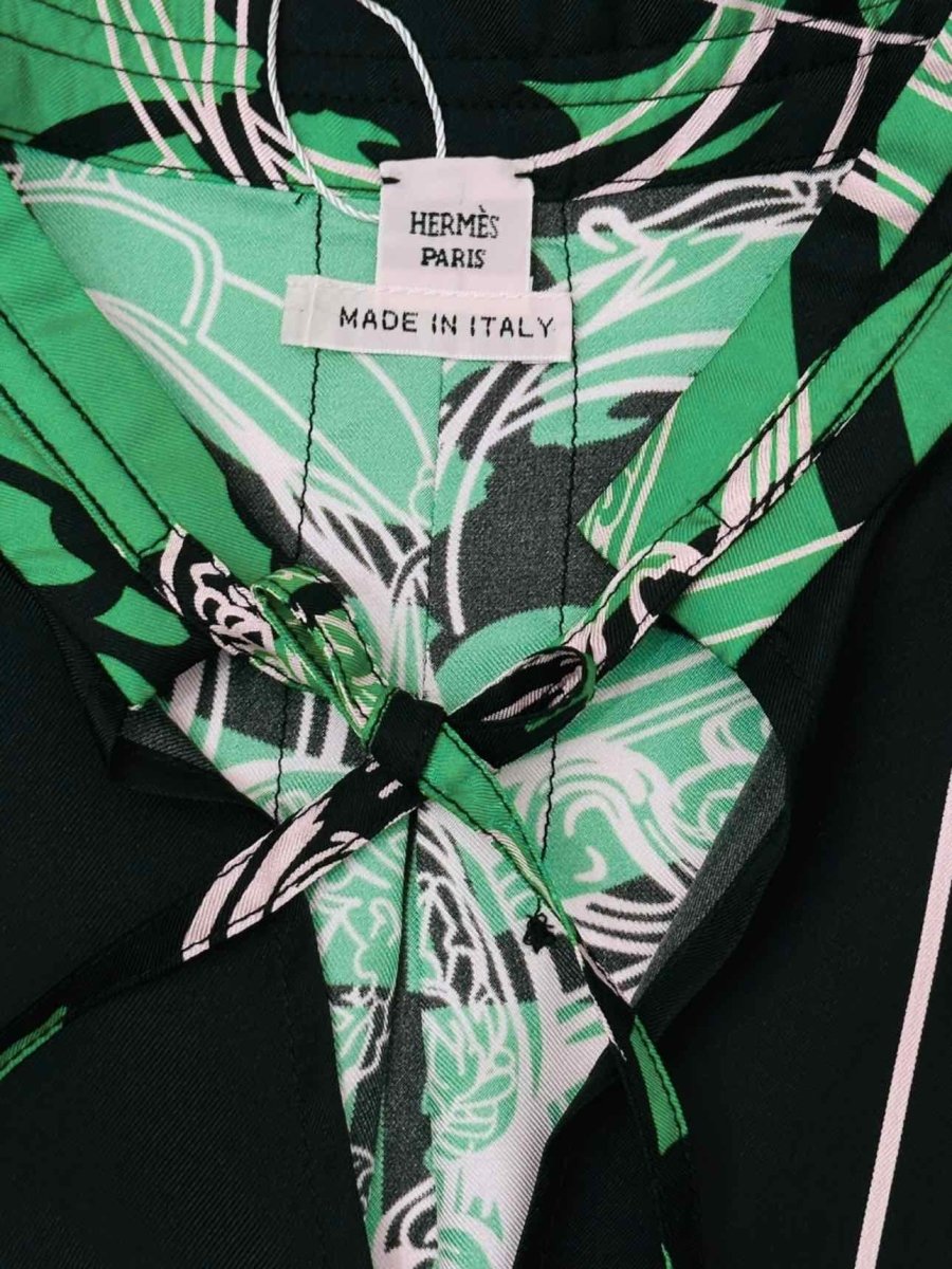 Pre-loved HERMES Green & Black Printed Top from Reems Closet