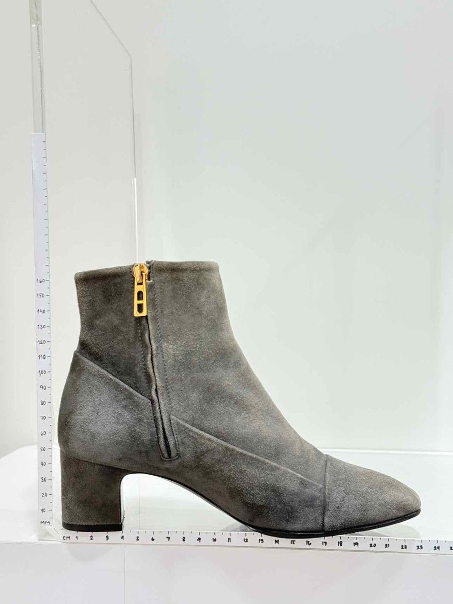 Pre - loved HERMES Grey Size EU 35.5 Ankle Boots at Reems Closet