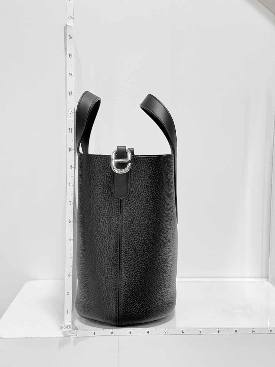 Pre-loved HERMES In-The-Loop Noir Tote Bag at Reems Closet