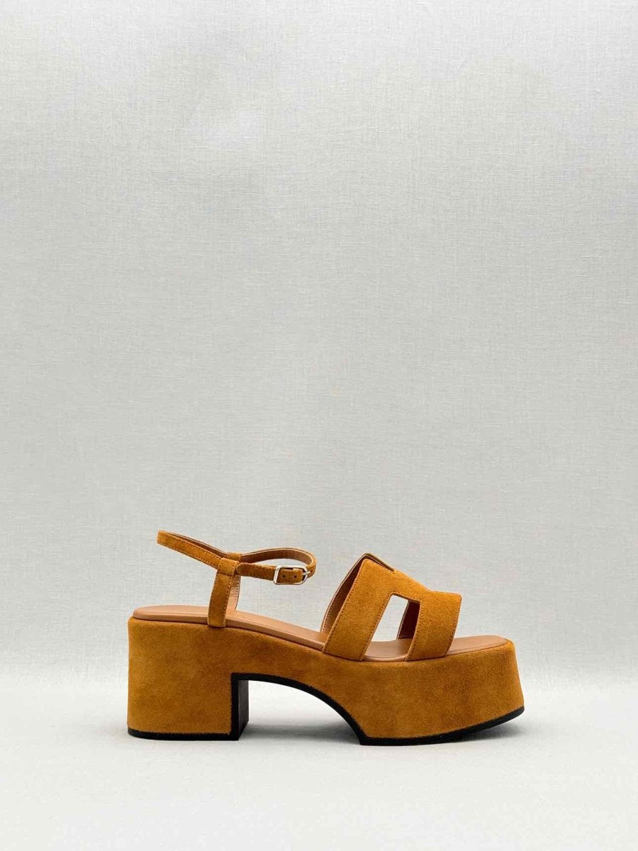 Pre-loved HERMES Jam 30 Natural Size EU 37 Wedges at Reems Closet