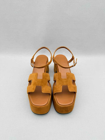 Pre-loved HERMES Jam 30 Natural Size EU 37 Wedges at Reems Closet
