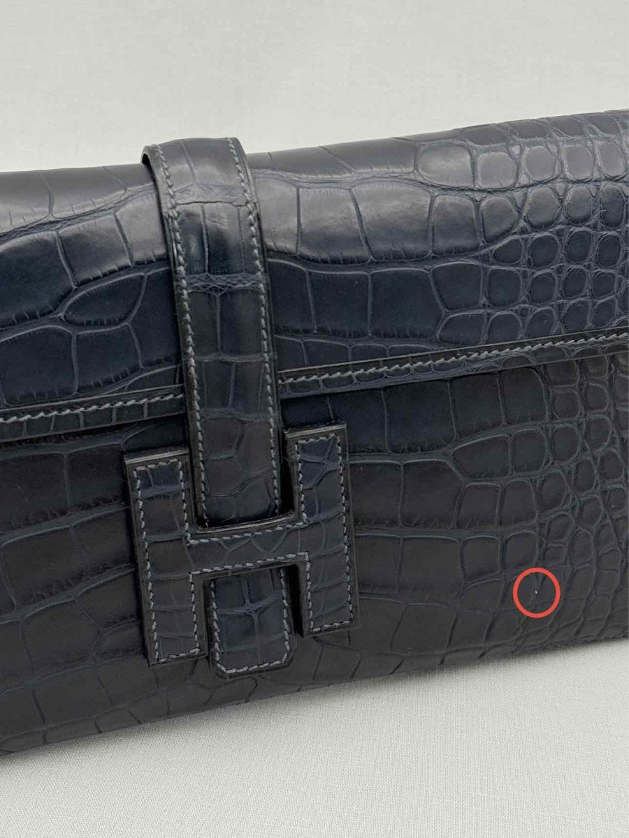 Pre-loved HERMES Jige Elan Bleu Indigo Clutch at Reems Closet