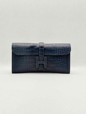 Pre-loved HERMES Jige Elan Bleu Indigo Clutch at Reems Closet