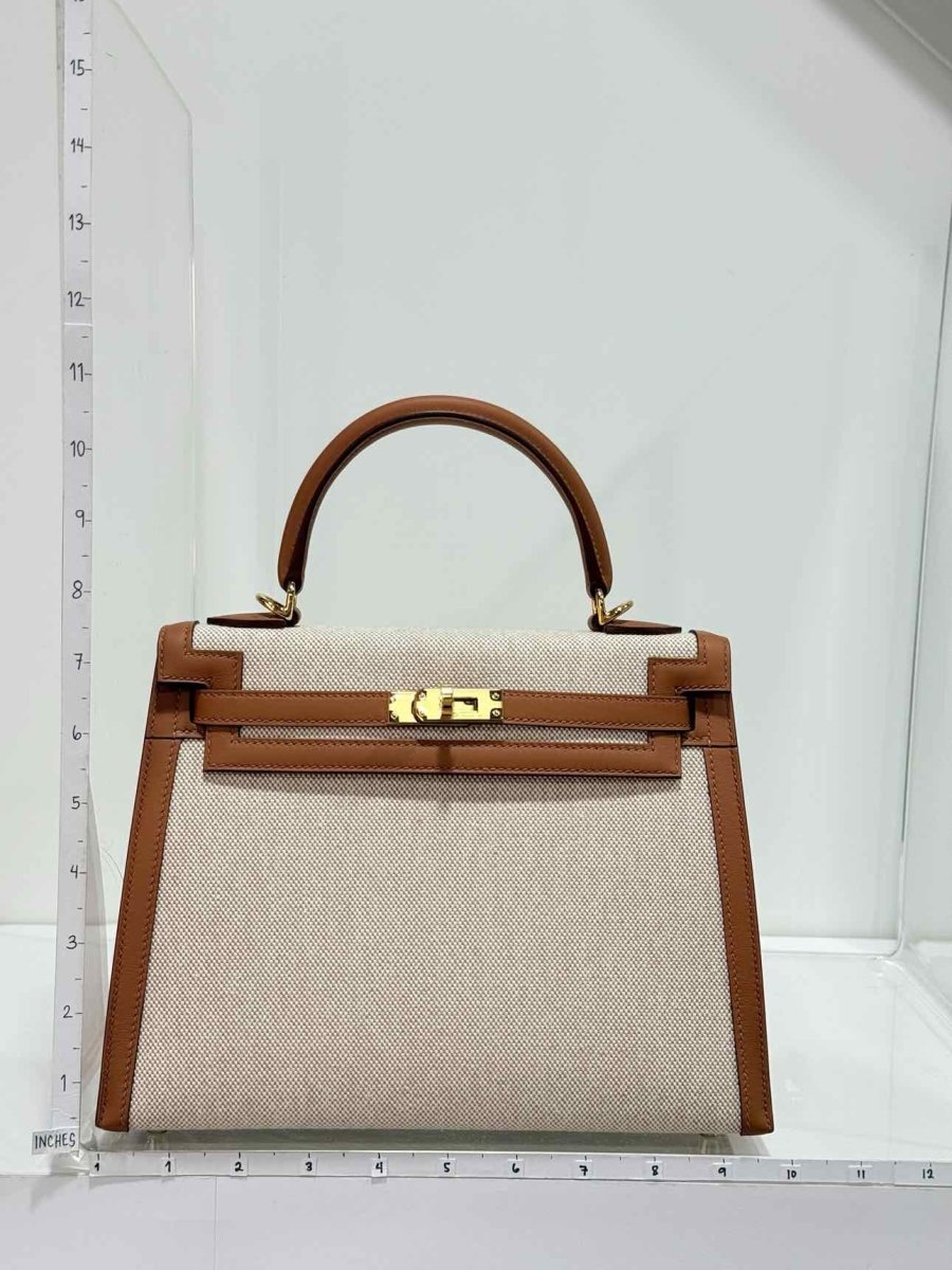 Pre-loved HERMES Kelly Sellier Ecru Gold Top Handle at Reems Closet