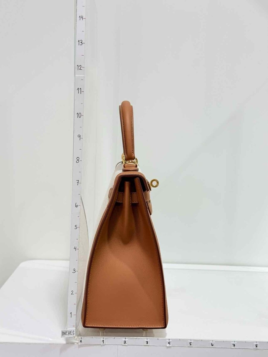 Pre-loved HERMES Kelly Sellier Ecru Gold Top Handle at Reems Closet