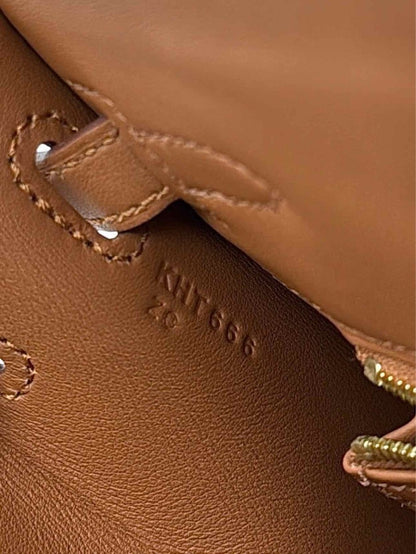 Pre-loved HERMES Kelly Sellier Ecru Gold Top Handle at Reems Closet