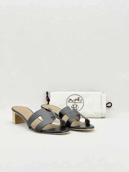 Pre - loved HERMES Oasis Black Size EU 39.5 Heeled Sandals at Reems Closet