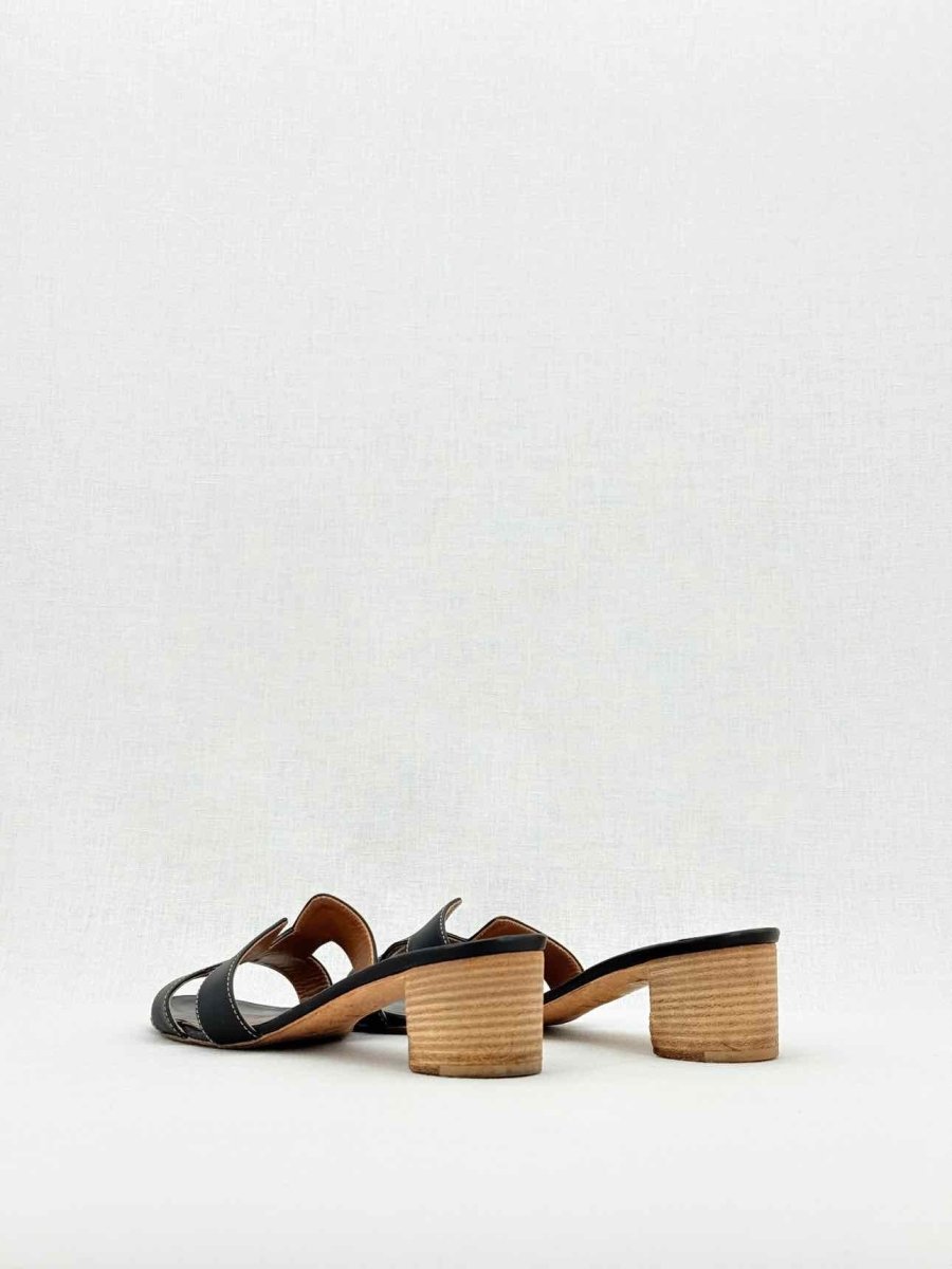 Pre - loved HERMES Oasis Black Size EU 40.5 Heeled Sandals at Reems Closet