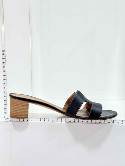 Pre - loved HERMES Oasis Black Size EU 40.5 Heeled Sandals at Reems Closet