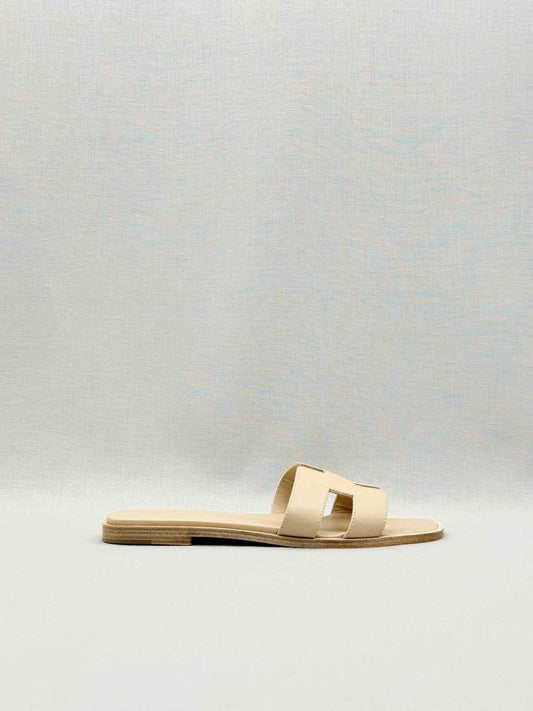 Pre-loved HERMES ORAN Beige Mastic Size EU 38 Sandals at Reems Closet