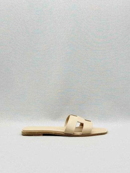 Pre-loved HERMES ORAN Beige Mastic Size EU 39 Sandals at Reems Closet