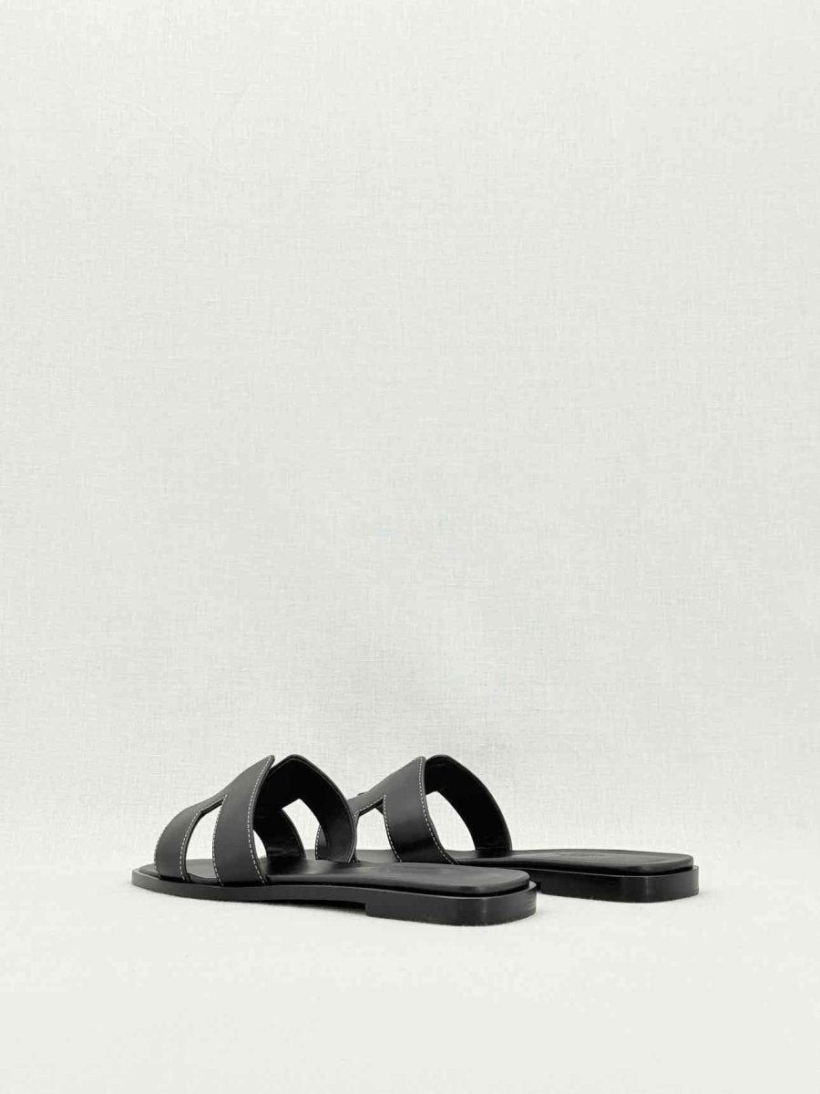 Pre - loved HERMES ORAN Black Size EU 37.5 Sandals at Reems Closet