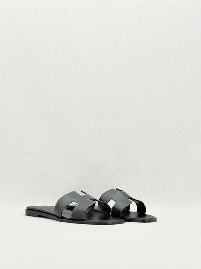 Pre - loved HERMES ORAN Black Size EU 38.5 Sandals at Reems Closet