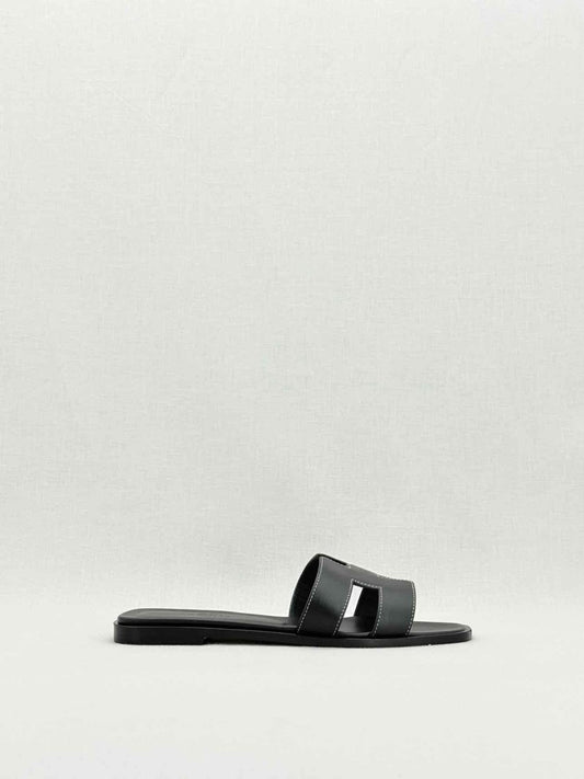Pre - loved HERMES ORAN Black Size EU 38.5 Sandals at Reems Closet