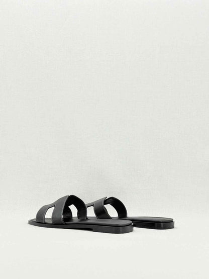 Pre - loved HERMES ORAN Black Size EU 38.5 Sandals at Reems Closet