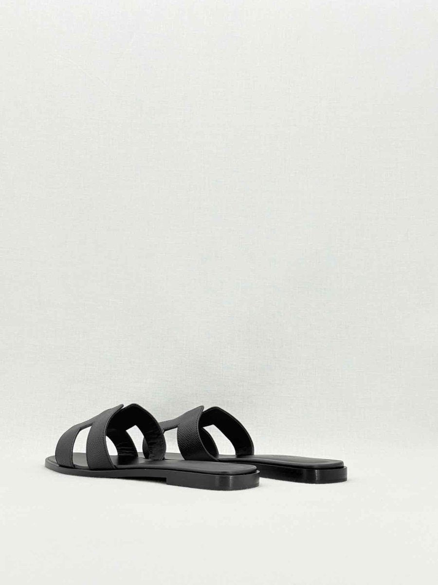 Pre - loved HERMES ORAN Black Size EU 38.5 Sandals at Reems Closet