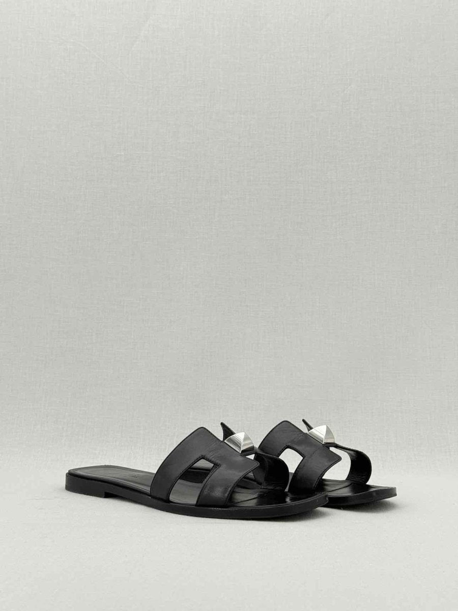 Pre - loved HERMES ORAN Black Size EU 39 Sandals at Reems Closet