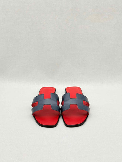 Pre-loved HERMES ORAN Black Size EU 39 Sandals at Reems Closet