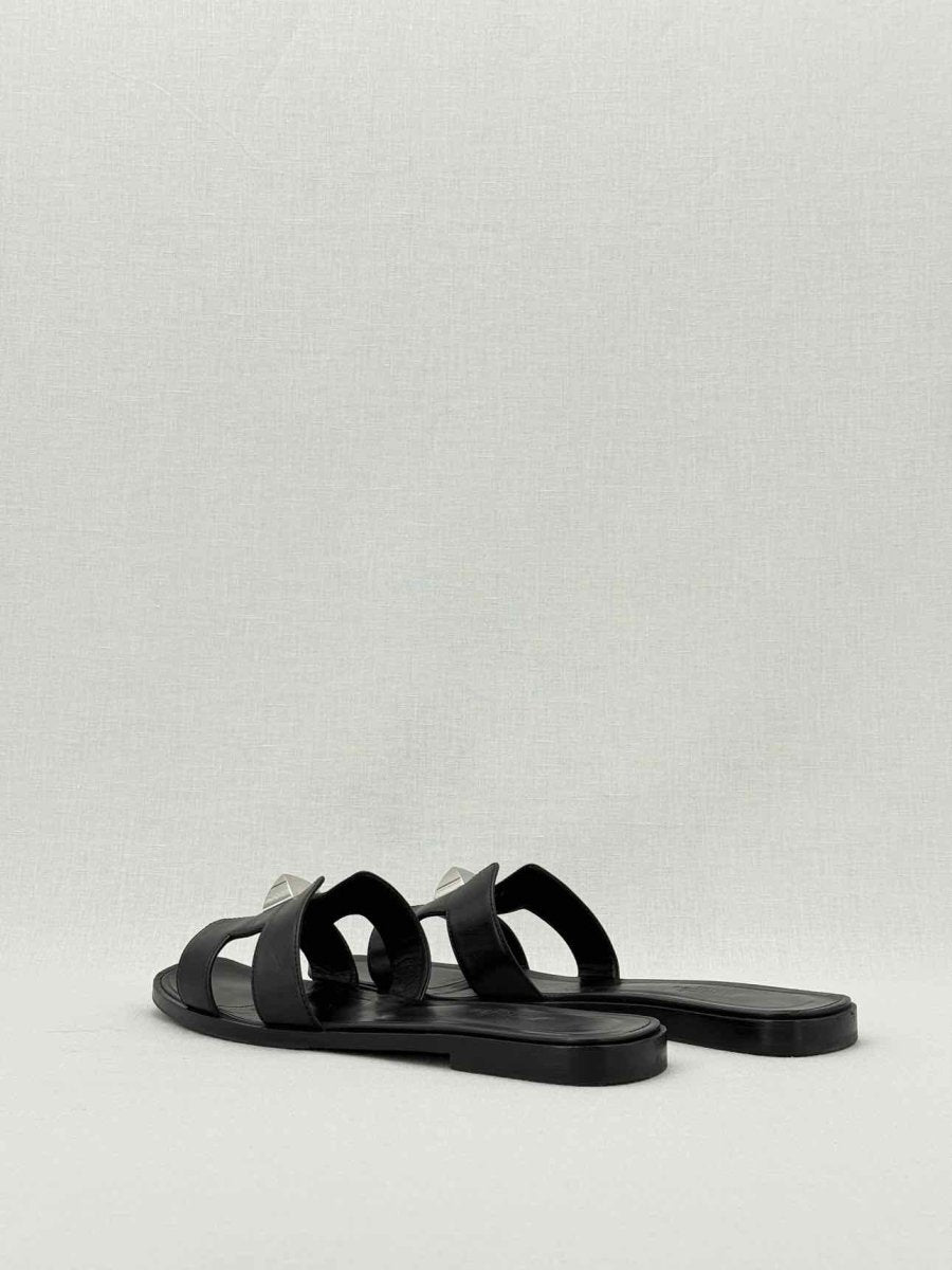 Pre - loved HERMES ORAN Black Size EU 39 Sandals at Reems Closet