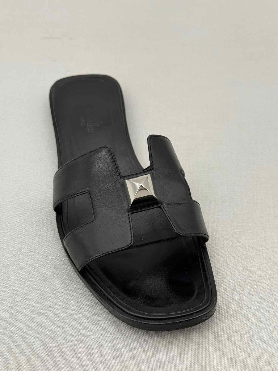 Pre - loved HERMES ORAN Black Size EU 39 Sandals at Reems Closet