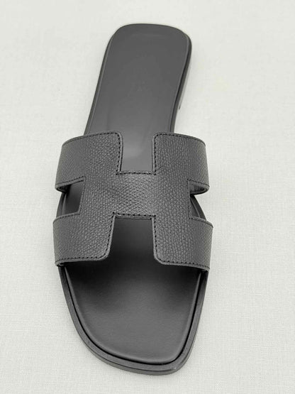 Pre - loved HERMES ORAN Black Size EU 39.5 Sandals at Reems Closet