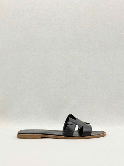 Pre-loved HERMES ORAN Black Size EU 40 Flats at Reems Closet