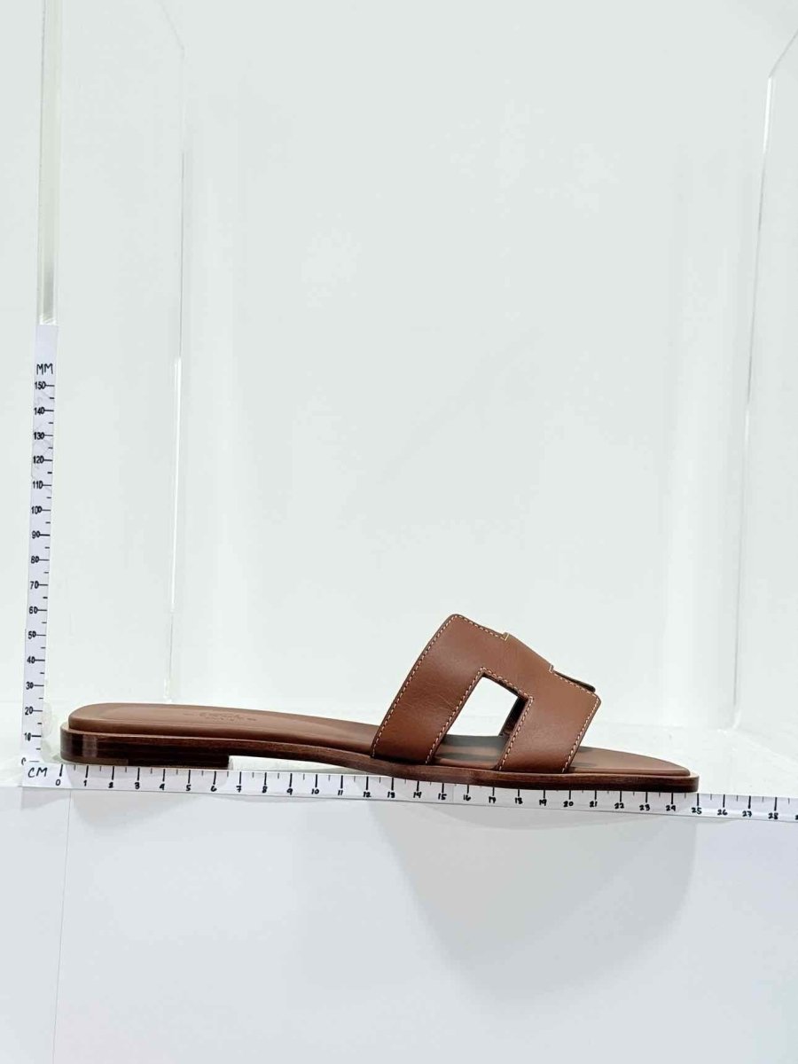 Pre - loved HERMES ORAN Brown Size EU 39 Sandals at Reems Closet