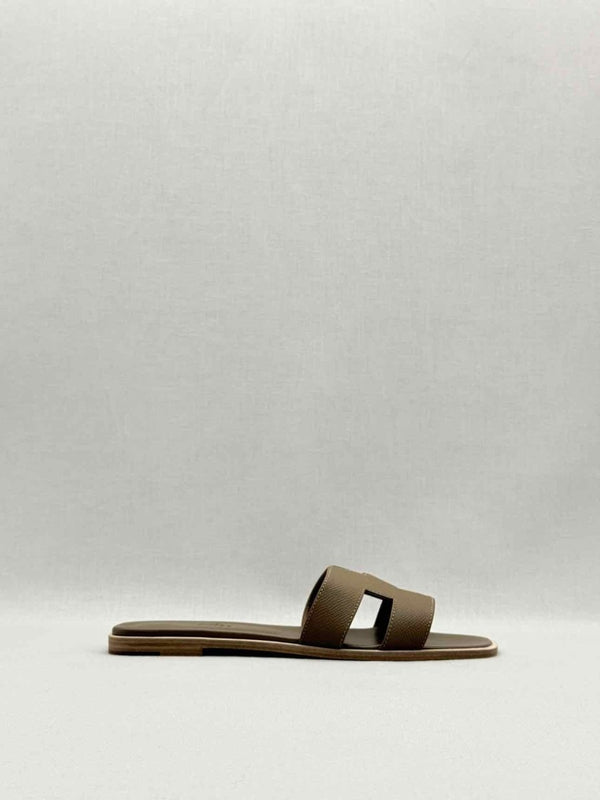 Pre - loved HERMES ORAN Etoupe Size EU 40 Sandals at Reems Closet