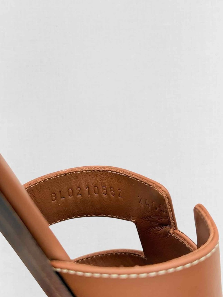 Pre - loved HERMES ORAN Gold Size EU 37.5 Sandals at Reems Closet