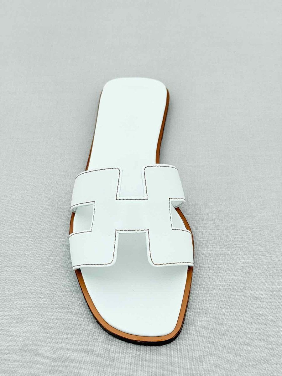 Pre - loved HERMES ORAN White Size EU 38.5 Sandals at Reems Closet
