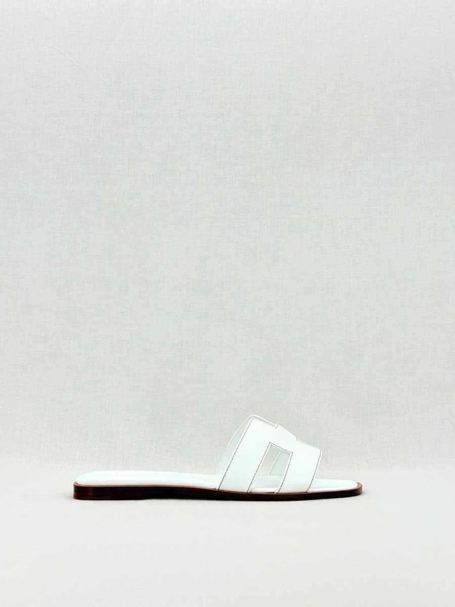 Pre - loved HERMES ORAN White Size EU 38.5 Sandals at Reems Closet