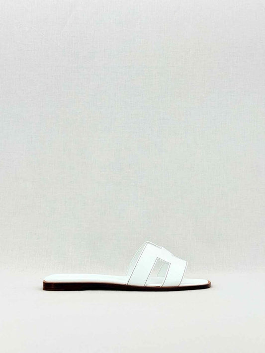 Pre - loved HERMES ORAN White Size EU 38.5 Sandals at Reems Closet