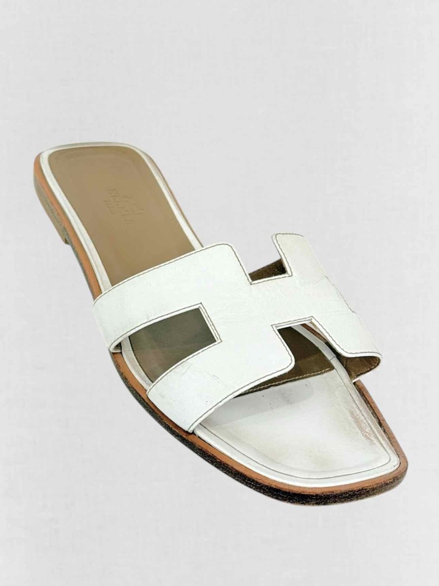 Pre - loved HERMES ORAN White Size EU 38.5 Sandals at Reems Closet