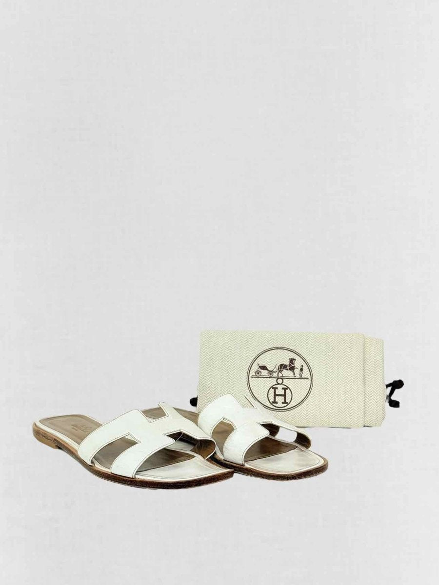 Pre - loved HERMES ORAN White Size EU 38.5 Sandals at Reems Closet
