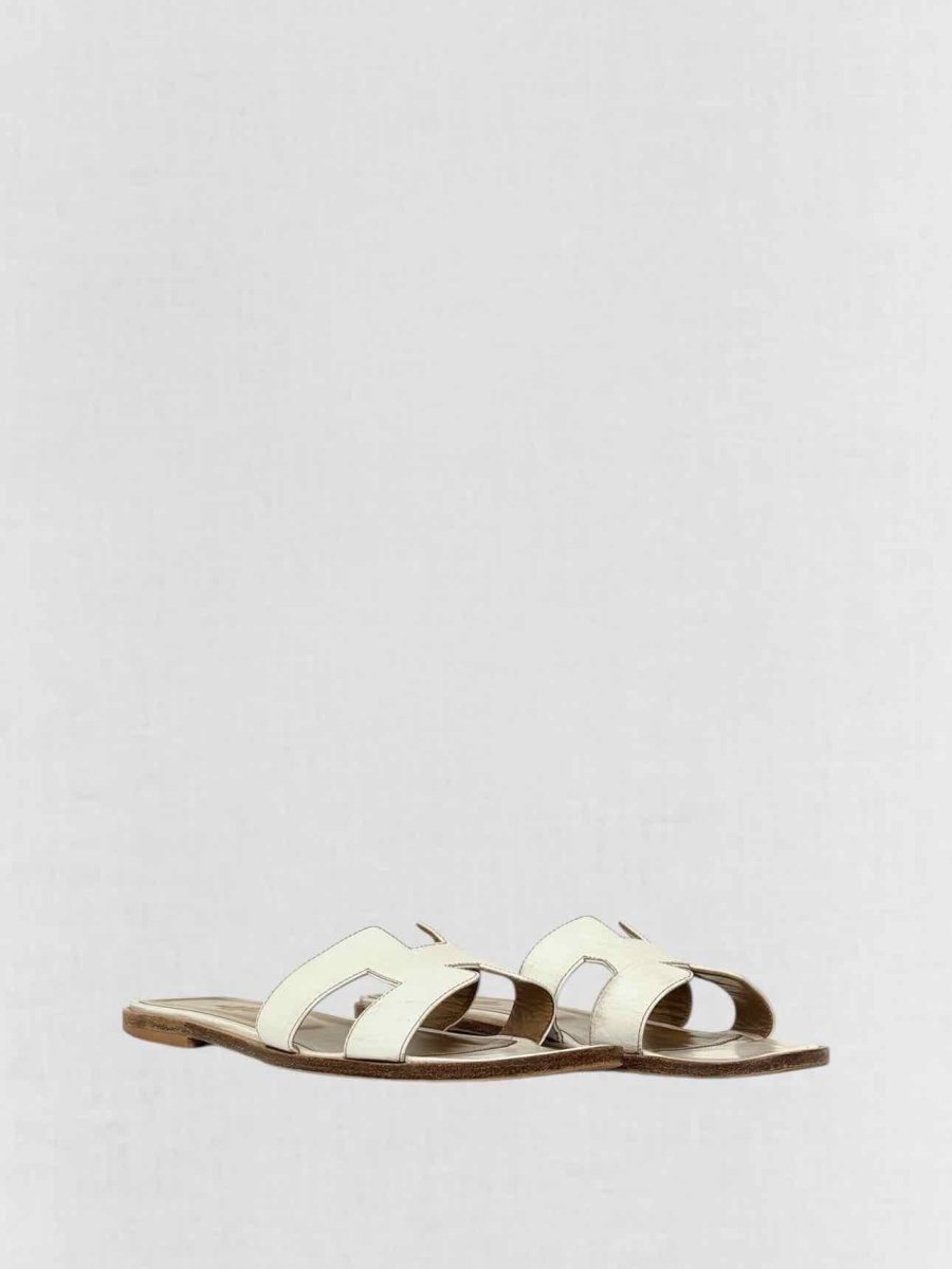 Pre - loved HERMES ORAN White Size EU 38.5 Sandals at Reems Closet