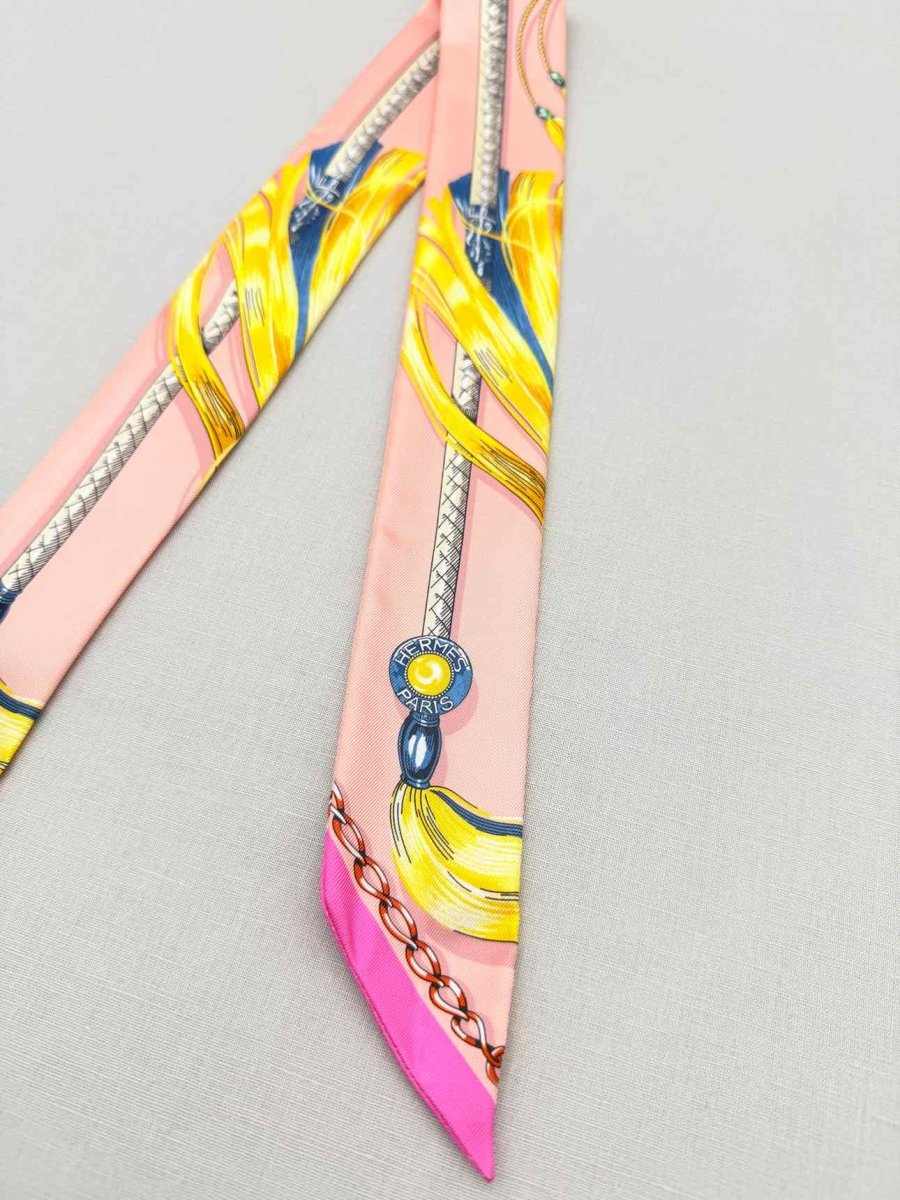 Pre-loved HERMES Pink Multicolor Twill at Reems Closet